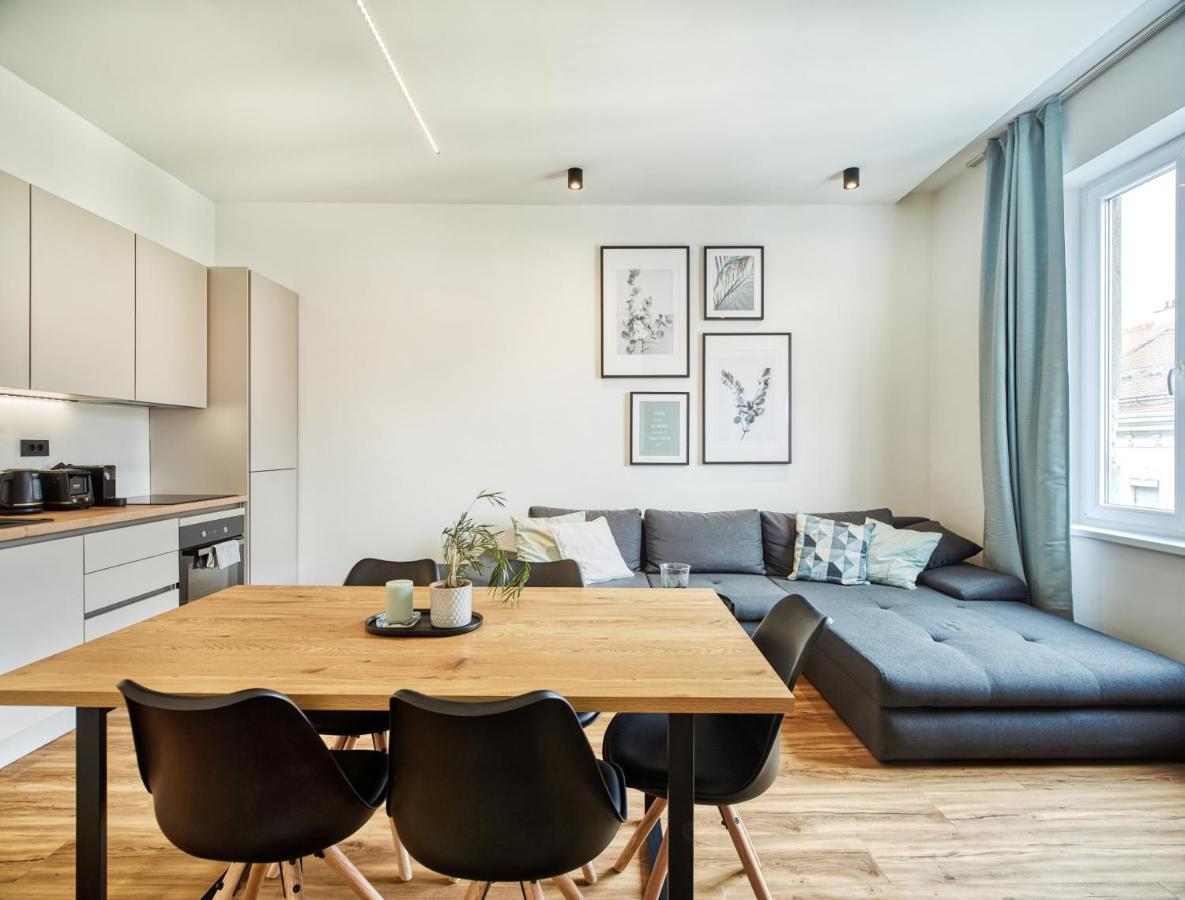 Cali & Rio Apartments By Irundo Zagabria Esterno foto