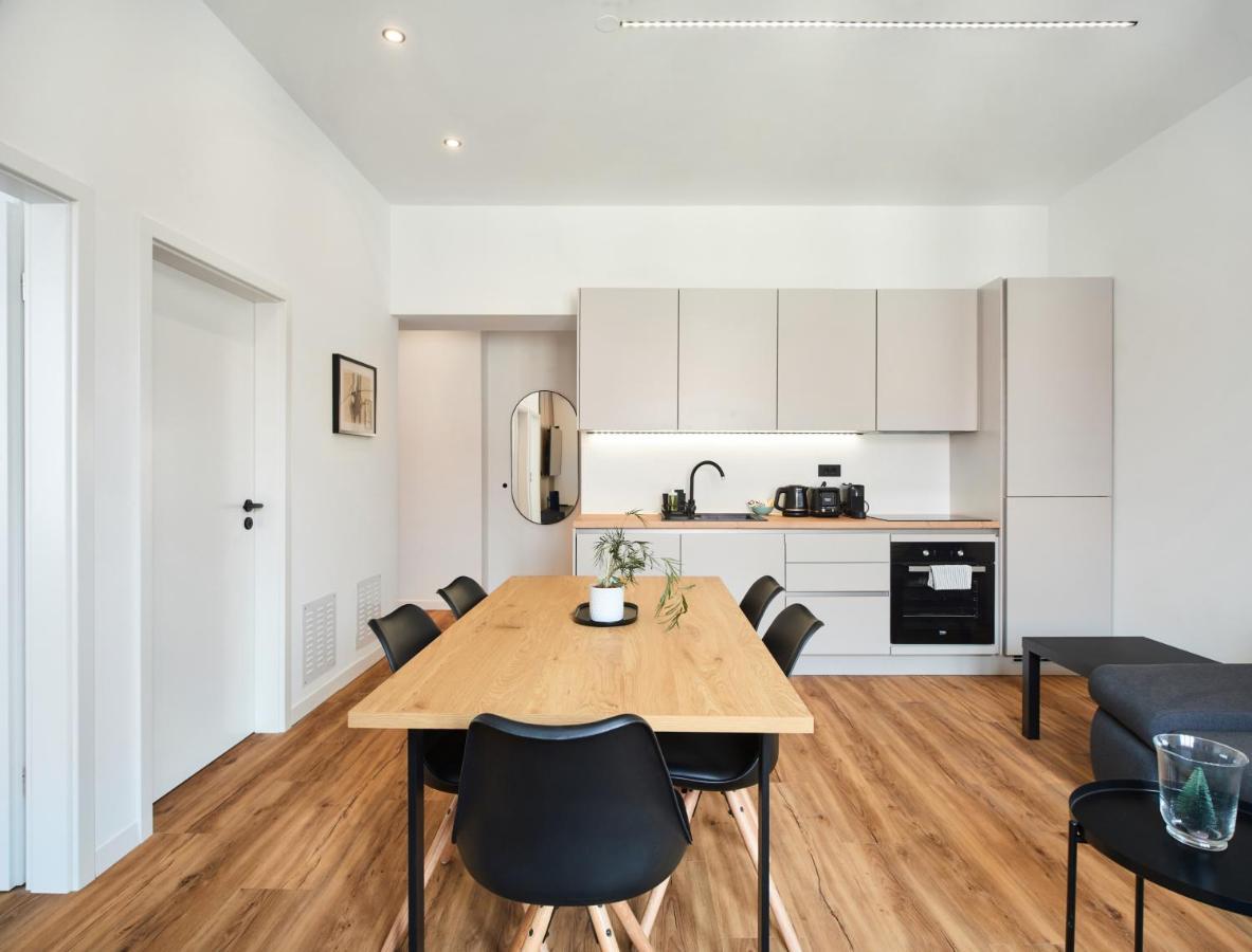 Cali & Rio Apartments By Irundo Zagabria Esterno foto